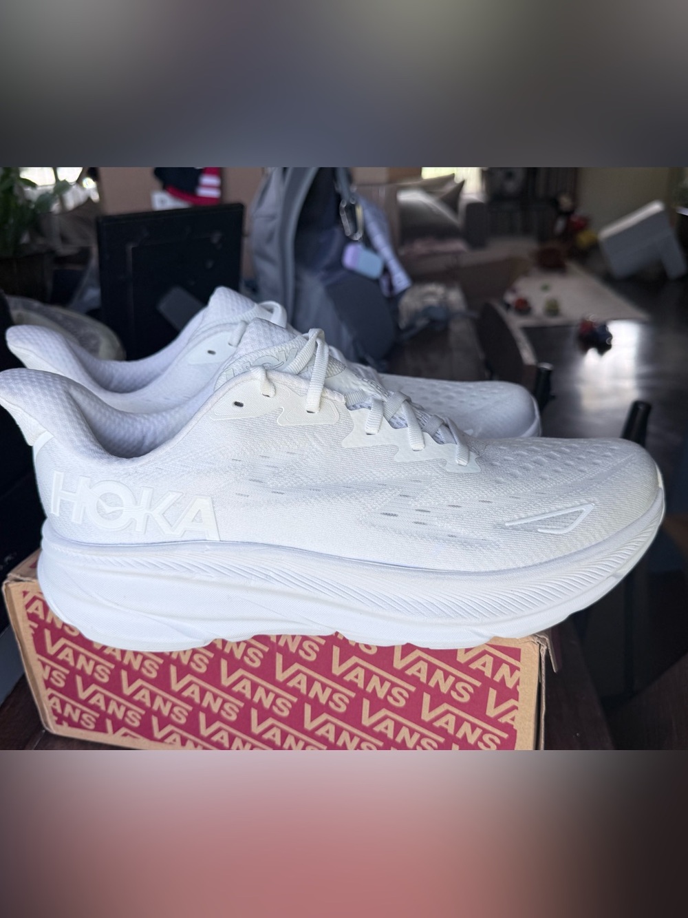 Hoka Clifton 9